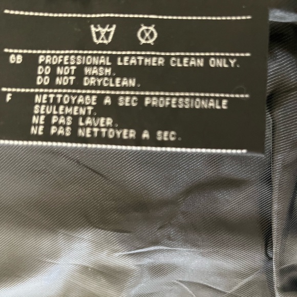 Harley Davison leather vest. Size small. - Picture 5 of 5